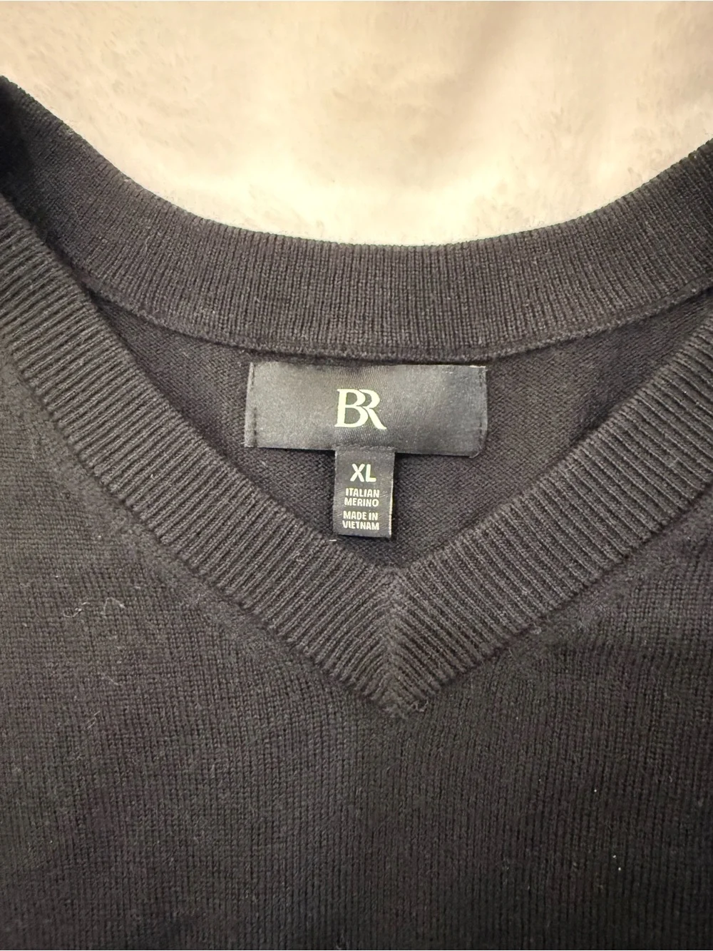 Banana Republic Men's Black V-Neck Sweater